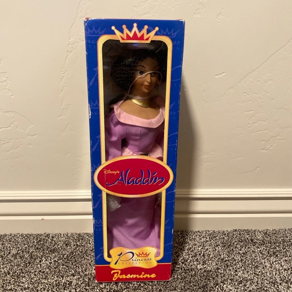 Jasmine Doll 16" Disney's Aladdin Princess Collection Crafted Porcelain
